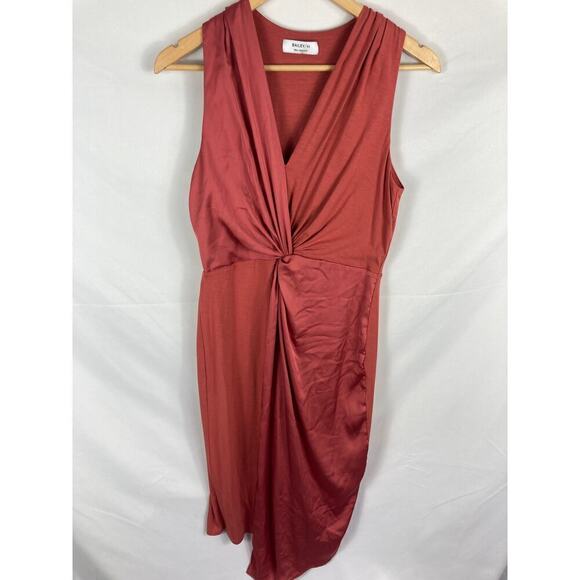 Bailey 44 Twist Front Coral V Neck Sleeveless Cocktail Dress Size Small - Picture 2 of 6